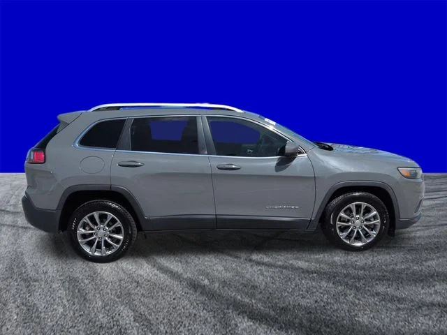 Certified Used 2020 Sting Gray Clearcoat Jeep Latitude Plus image 3