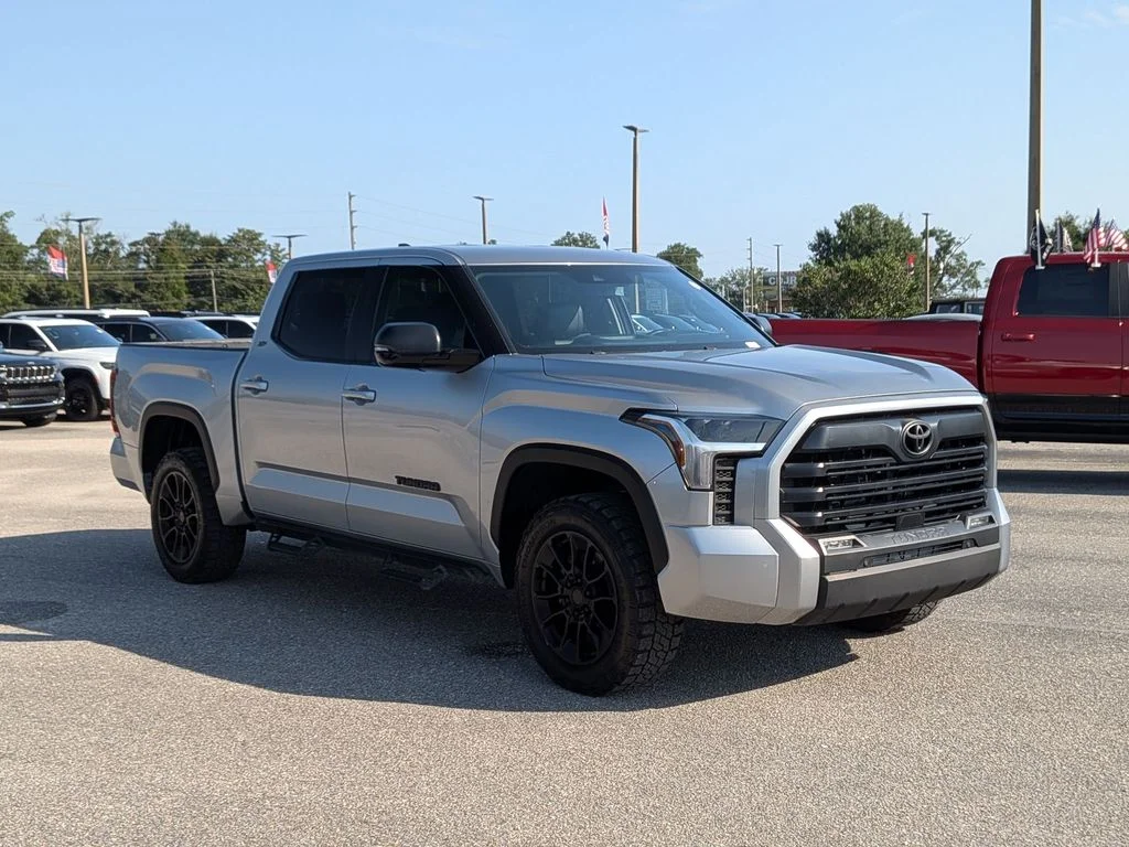 Used 2024 Silver Toyota SR5 image 7