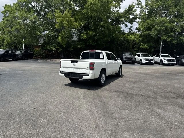 Used 2022 White Nissan SV image 5