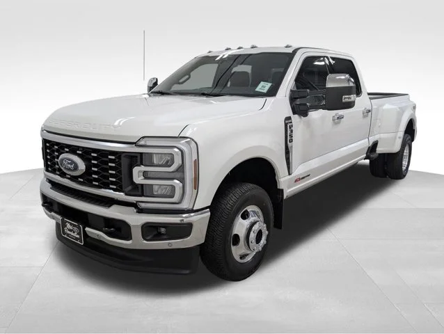 New 2026 Star White Metallic Tri-Coat Ford F-350® King Ranch® image 63
