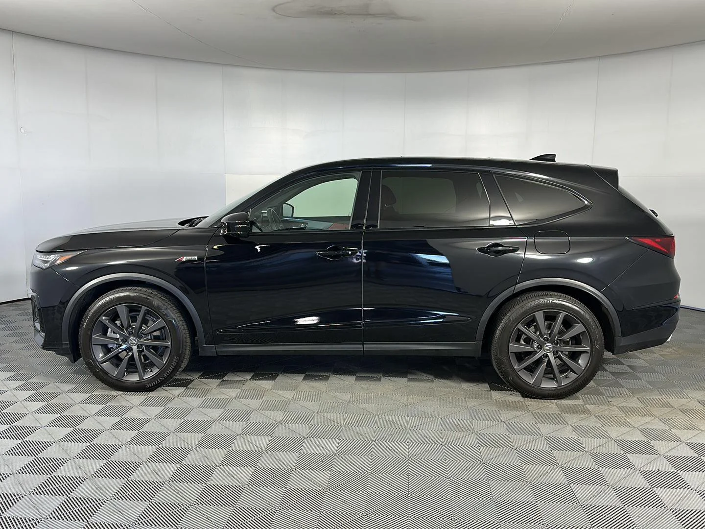 Used 2025 Majestic Black Pearl Acura SH-AWD w/A-SPEC image 5