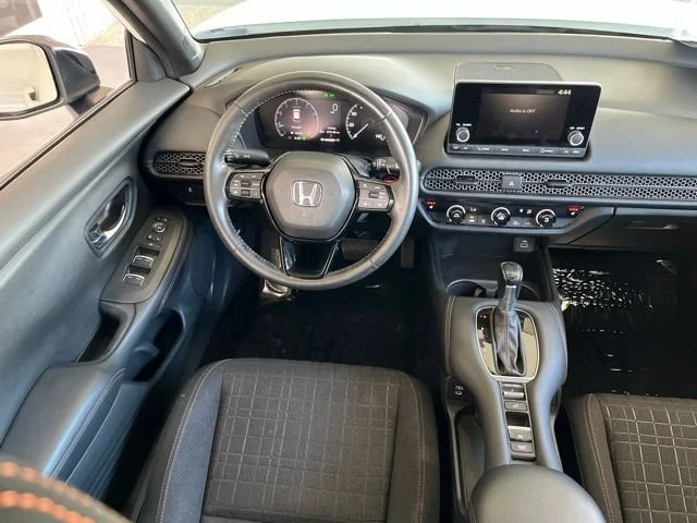 Used 2025 Platinum White Pearl Honda Sport image 39