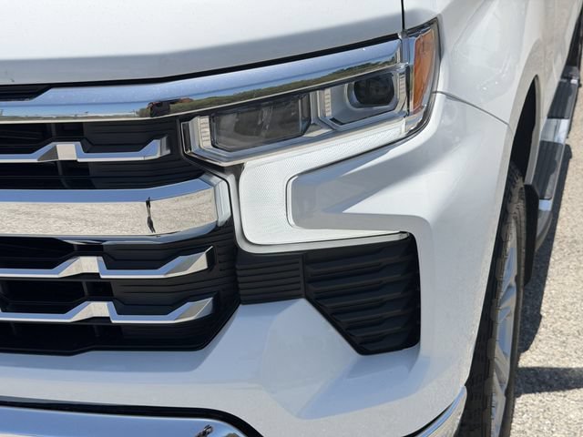 New 2026 Summit White Chevrolet LTZ image 9
