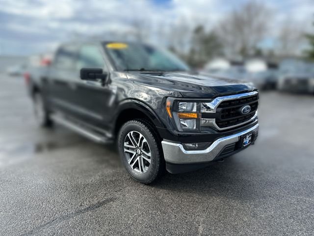 Used 2023  Ford XL image 11