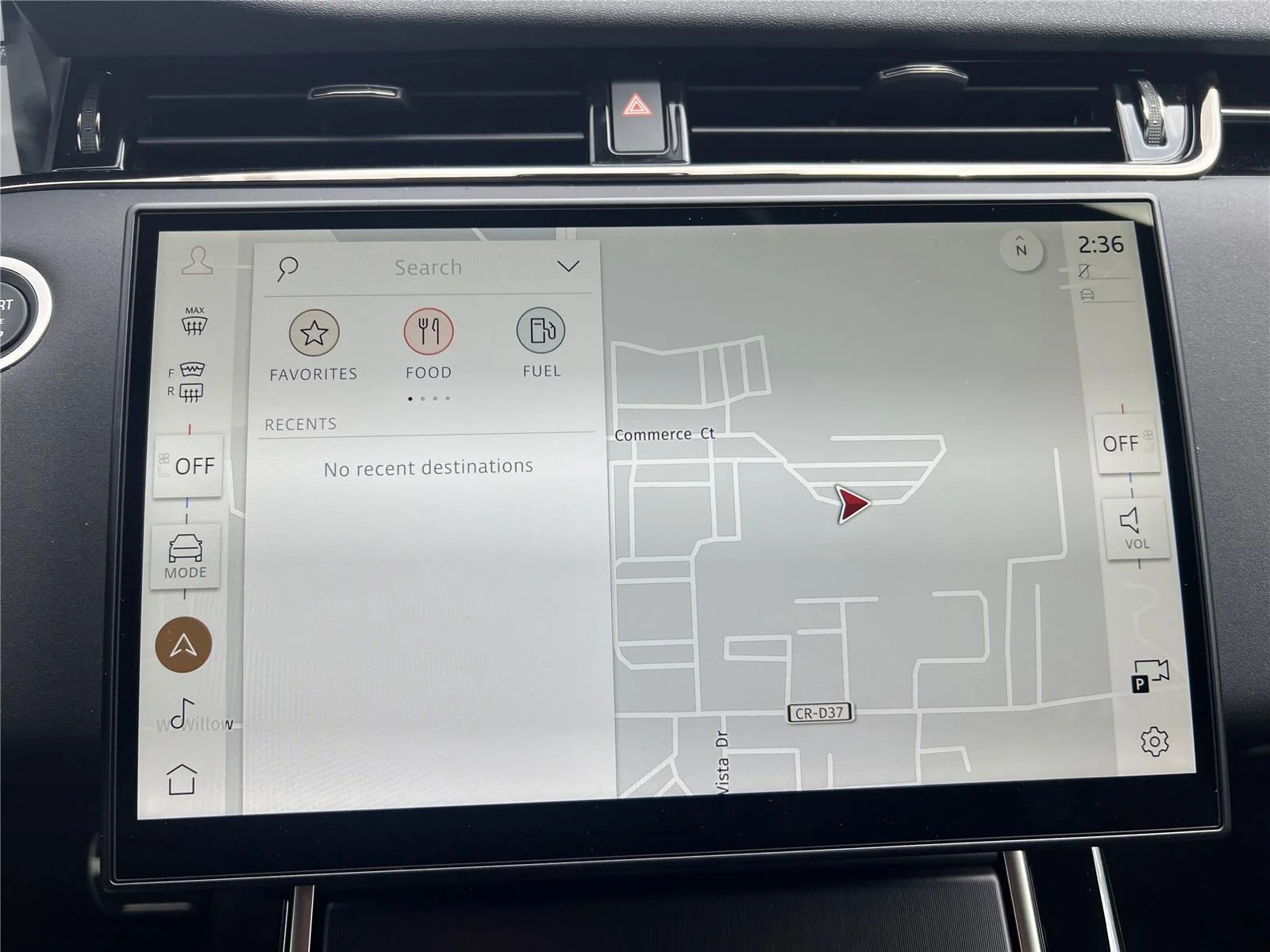 New 2026 Eiger Grey Land Rover Dynamic SE image 17