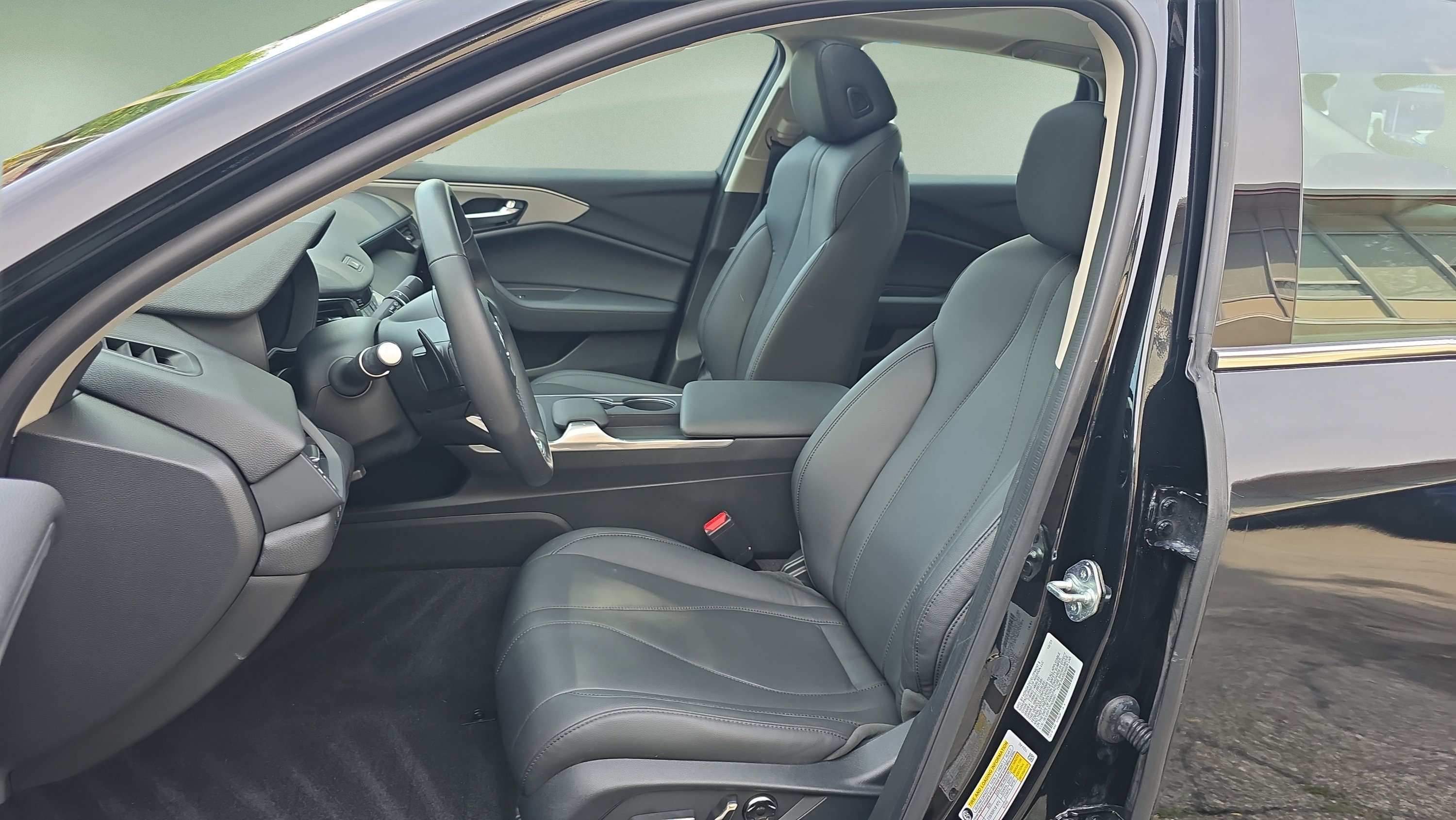 Certified Used 2023 Majestic Black Pearl Acura  image 9