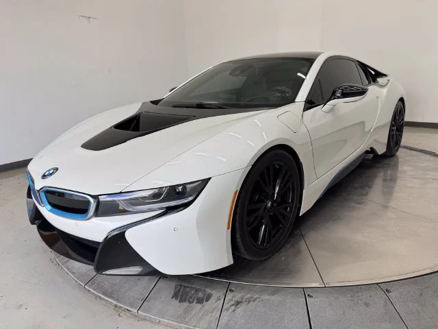 Used 2016 Crystal White Pearl Metallic w/BMW i Frozen Blue BMW Base image 26