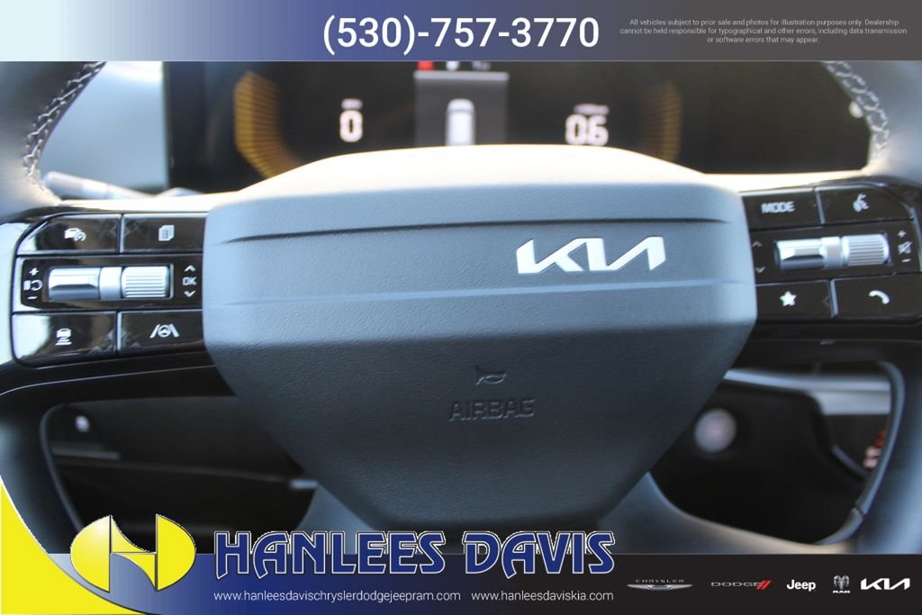 New 2026 Glacial White Pearl Kia LX image 26