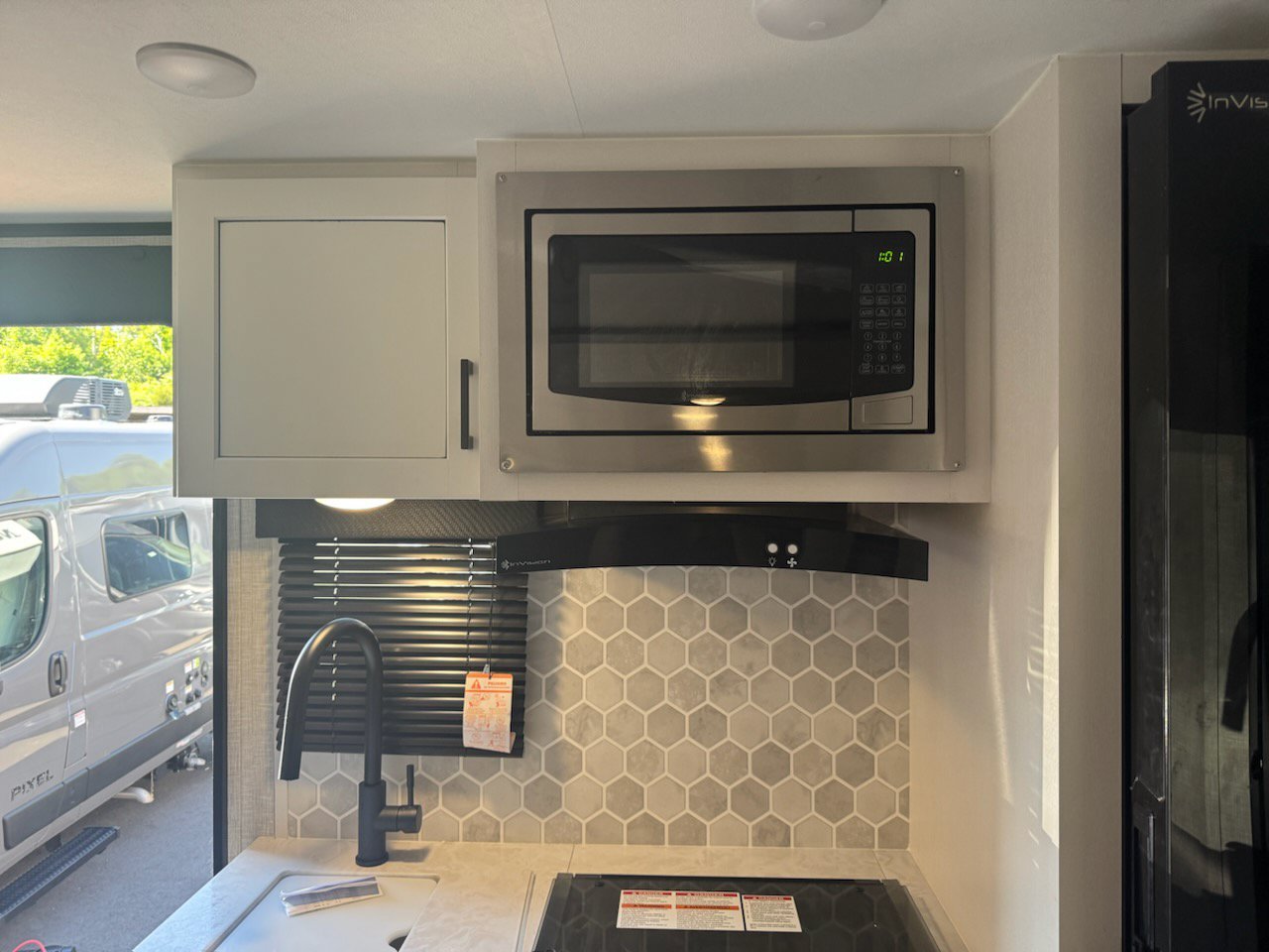 Used 2025  Jayco  image 10