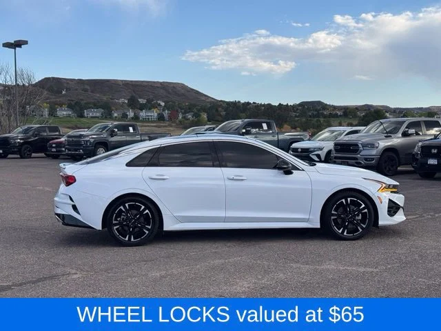 Used 2023 White Kia GT-Line image 7