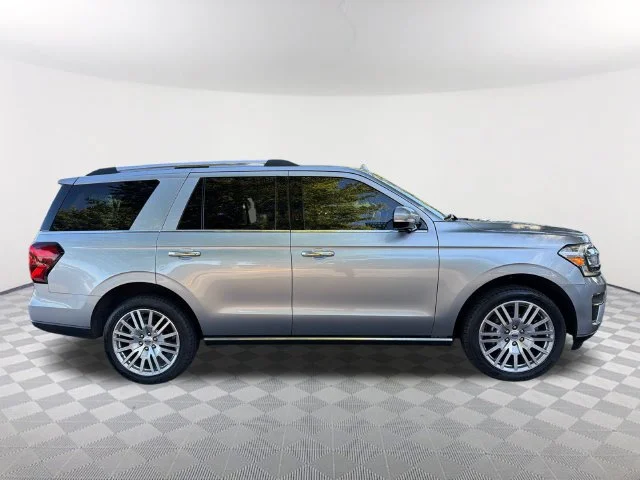 Used 2024 Silver Ford Limited image 4