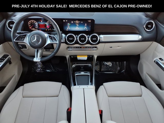 Used 2026 Silver Mercedes-Benz GLB 250 image 5
