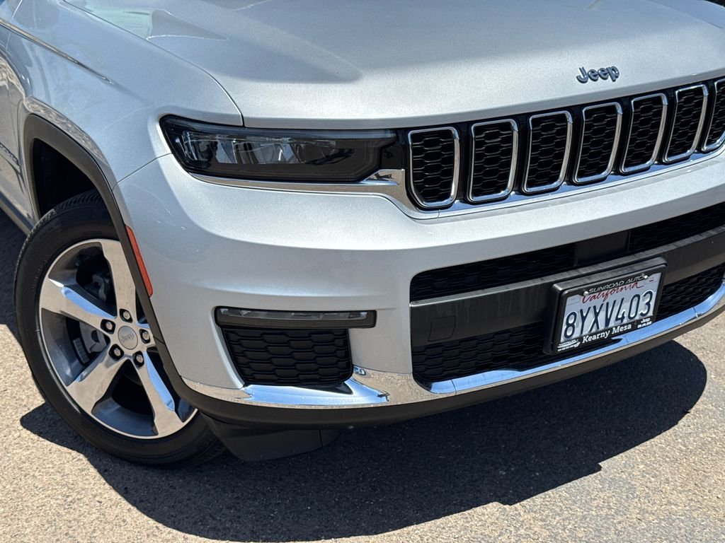 Used 2021 Silver Jeep Limited image 6