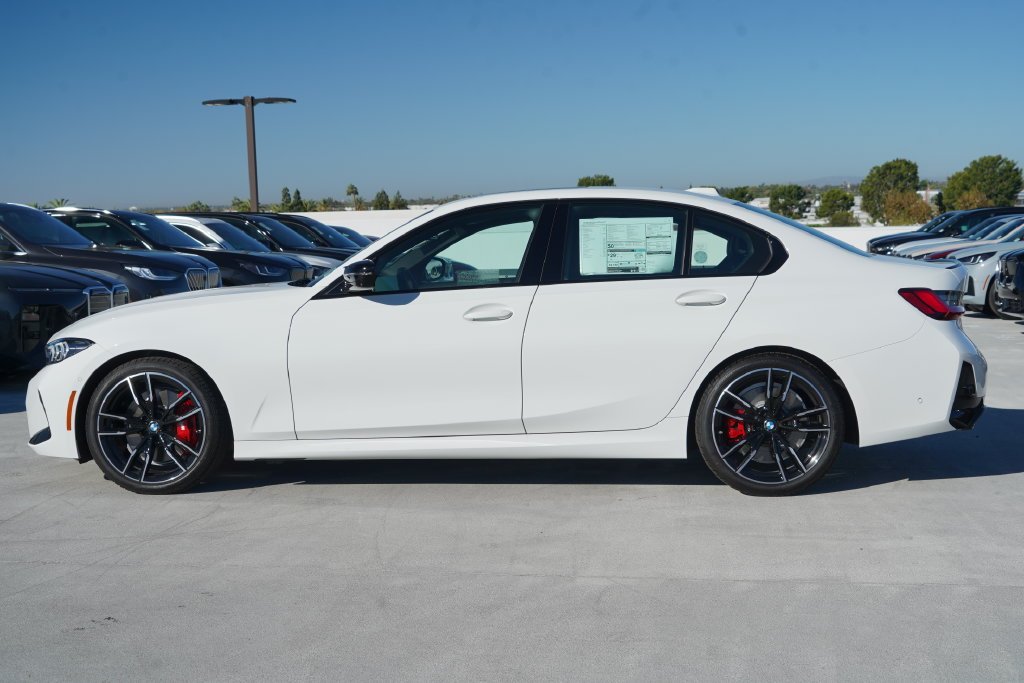 New 2026 Alpine White BMW M340i image 4