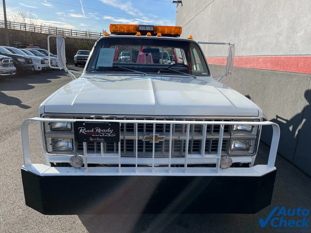 Used 1982 White Chevrolet  image 4