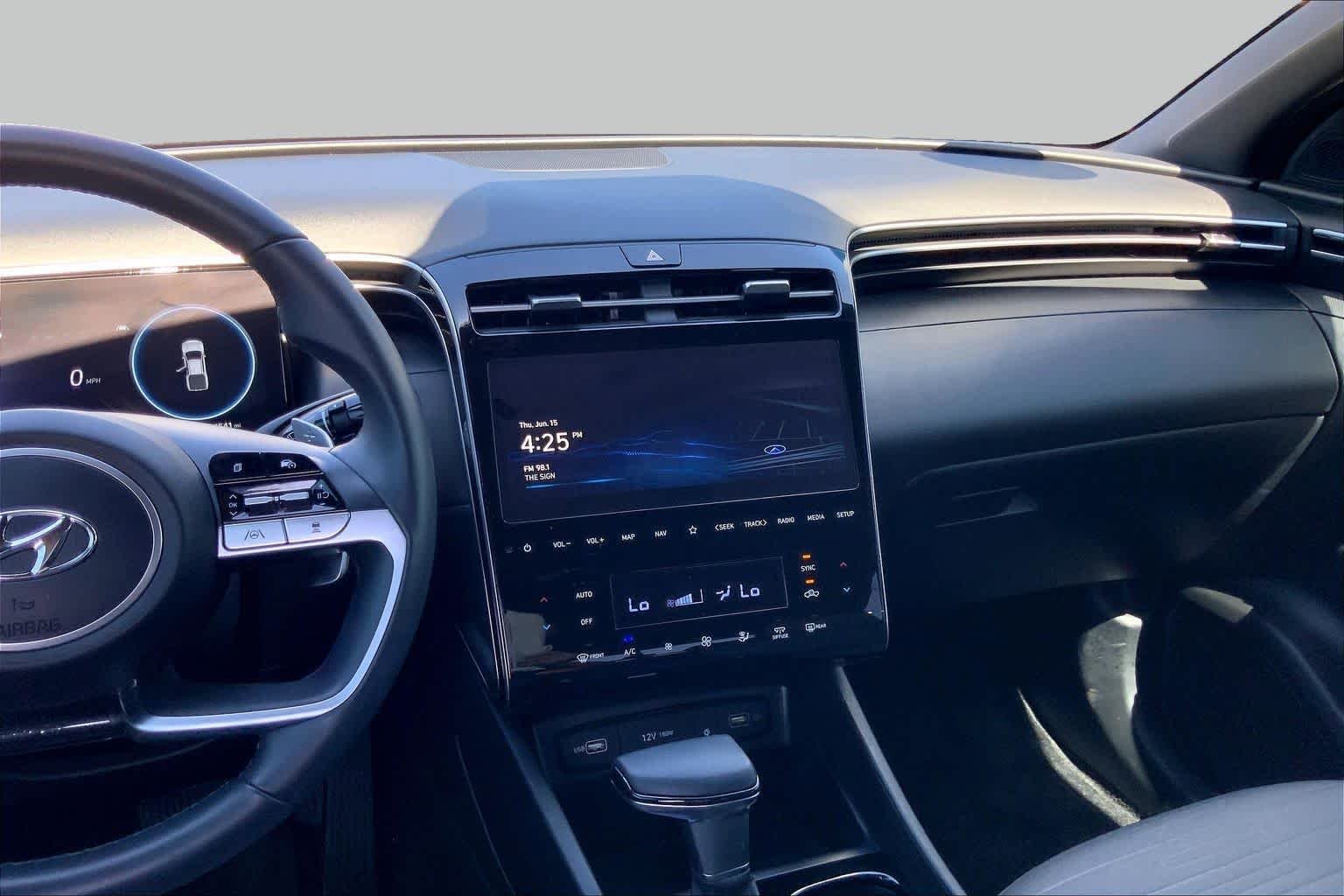 Pre-Owned 2023 Hyundai Santa Cruz SEL Premium