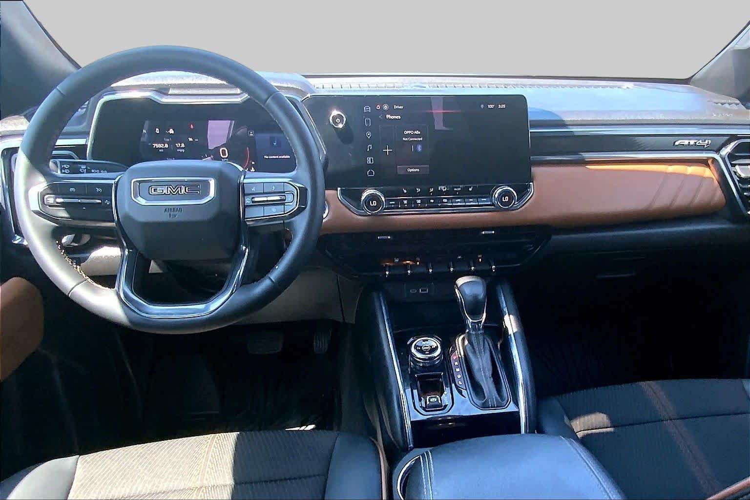 Used 2024 Summit White GMC 4WD AT4 image 32