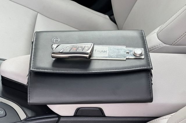 Used 2023 Silver Lexus 250h Base image 10