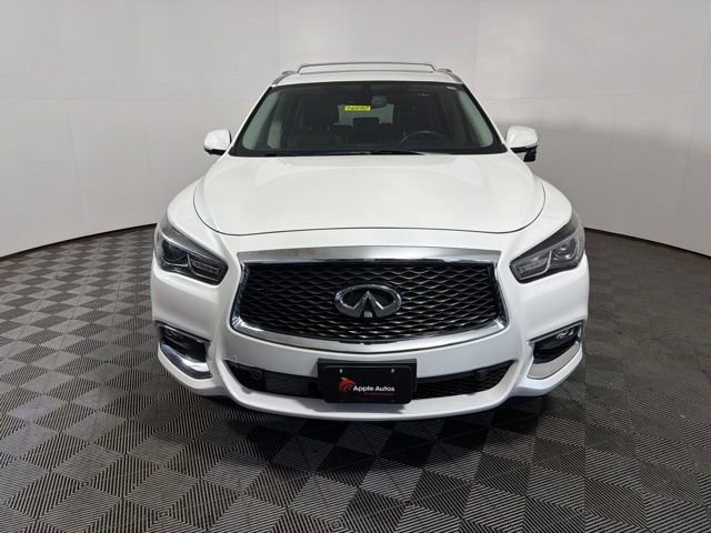 Certified Used 2019 White INFINITI LUXE image 4