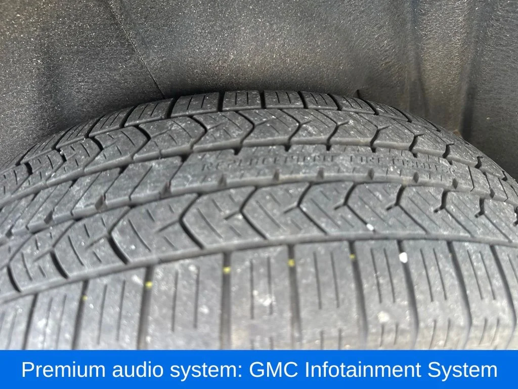 Used 2018 White GMC SLT-1 image 15