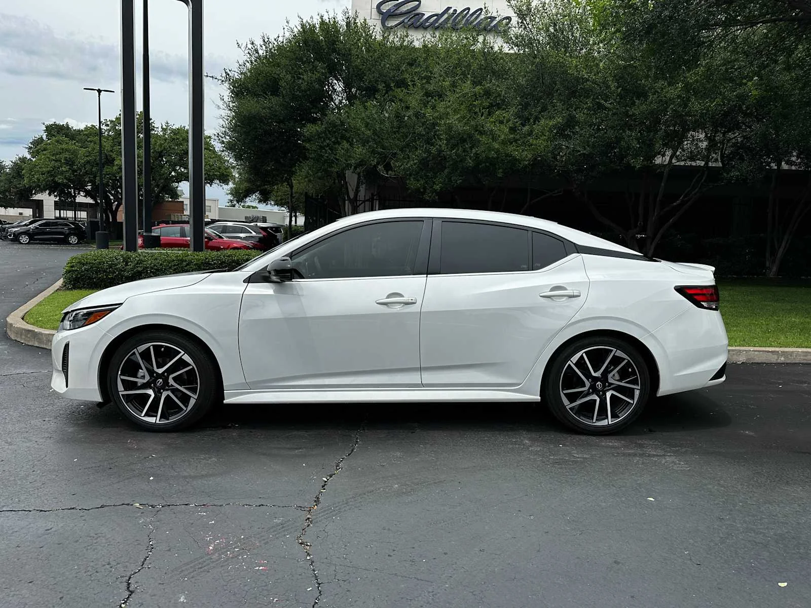 Used 2025  Nissan SR image 5