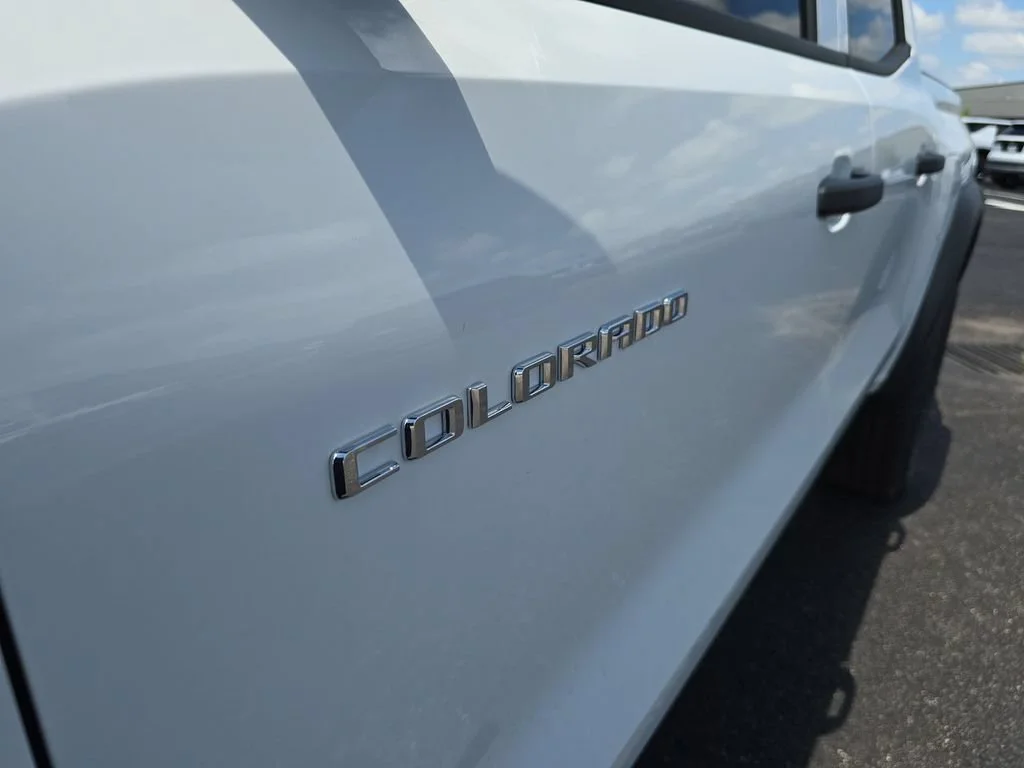 New 2026 Summit White Chevrolet Trail Boss image 37