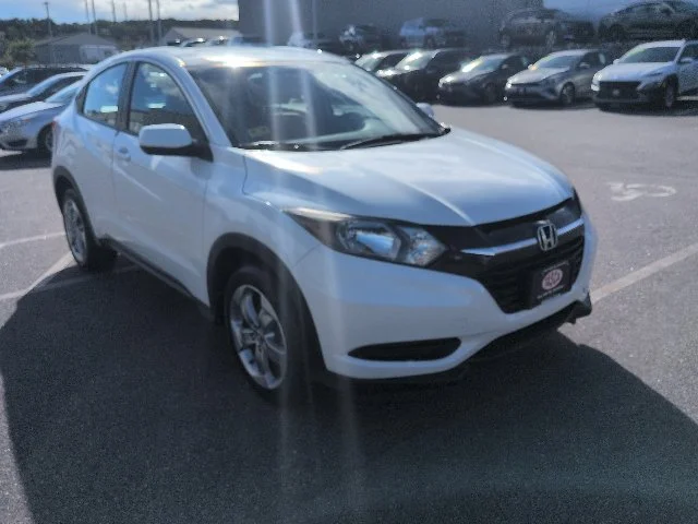 Used 2017 Gray Honda LX image 1