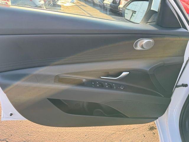 New 2026 White Hyundai Blue image 11