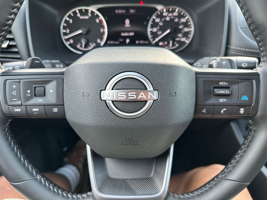 Used 2025 Gray Nissan SV image 18