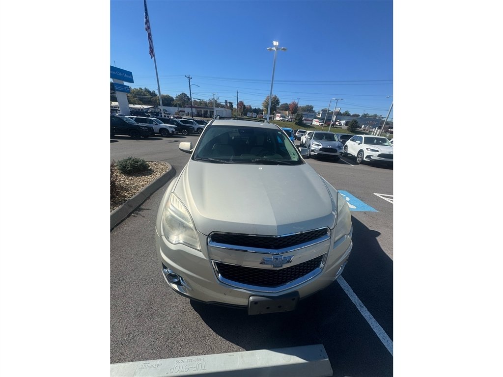 Used 2013 Champagne Silver Metallic Chevrolet LT image 5