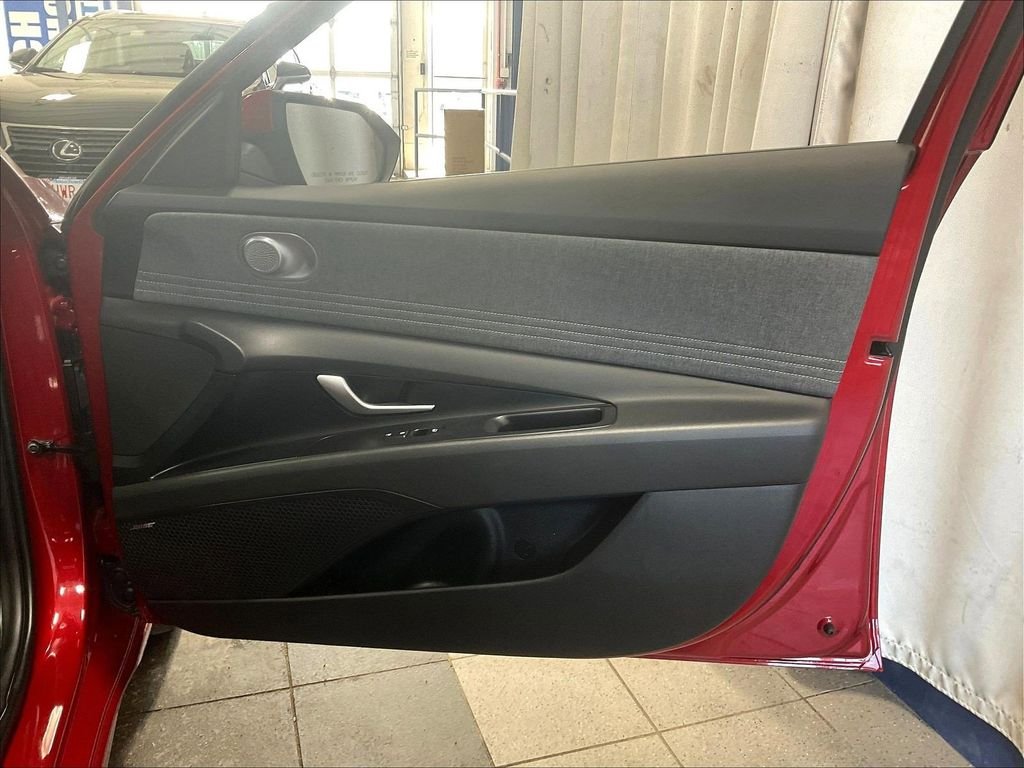 Used 2025 Red Hyundai Limited image 12