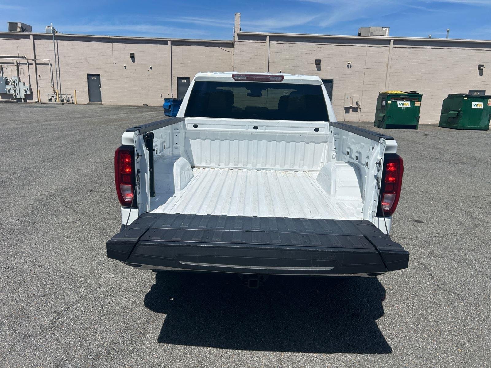Used 2024 Summit White GMC SLE image 16