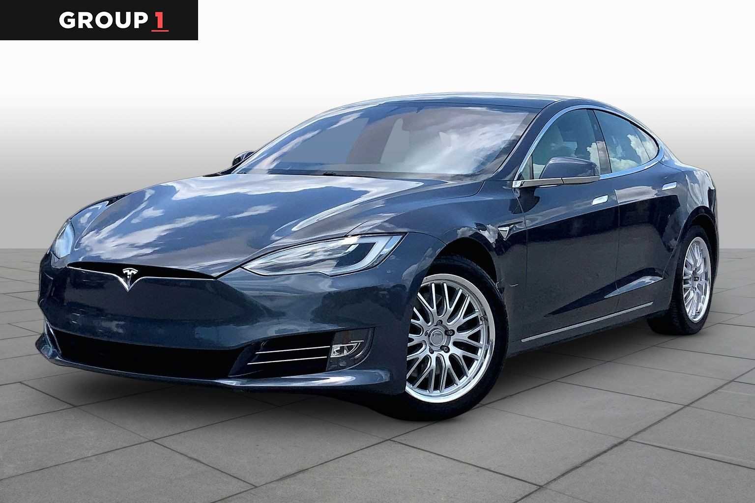 2020 Tesla Model S Long Range Plus's photo