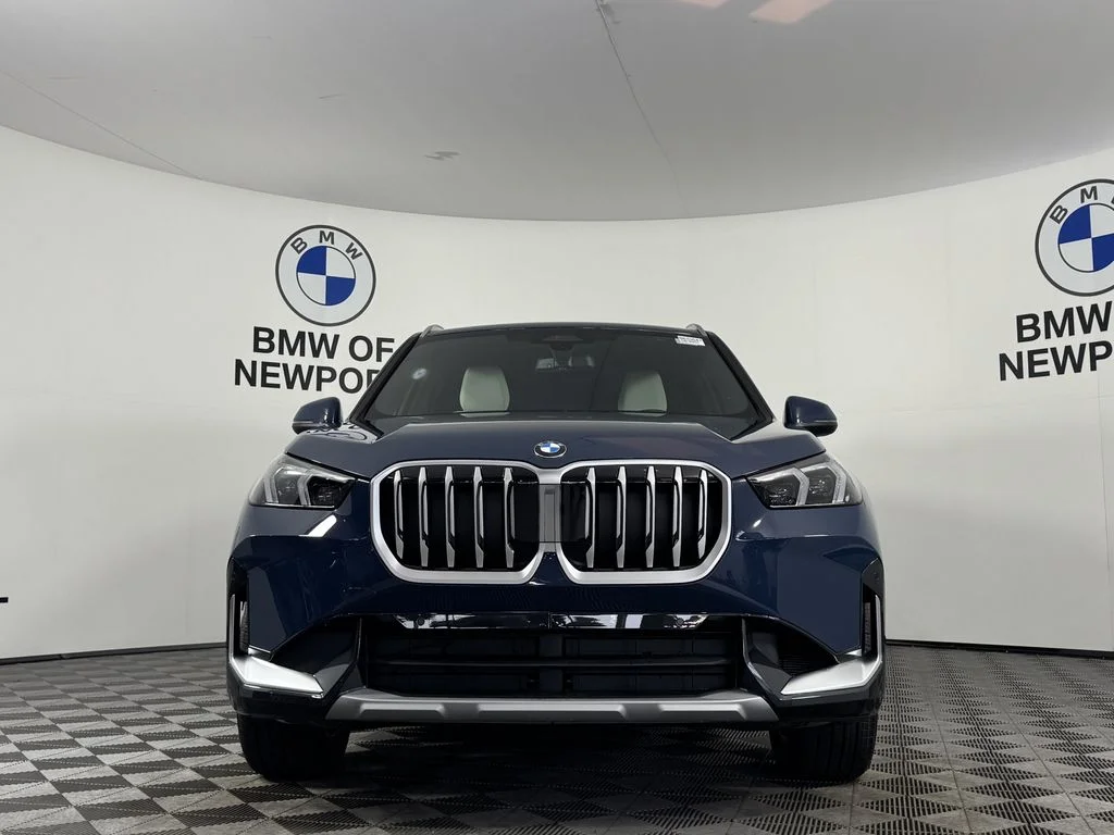 New 2026 Night Dusk Blue Metallic BMW xDrive28i image 4