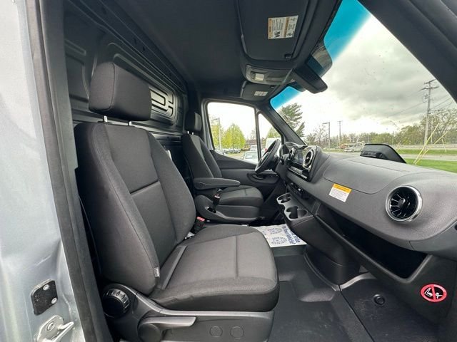 New 2026 High-tech silver metallic Mercedes-Benz Cargo 144 WB image 18