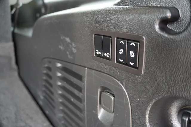 Used 2020 White Chevrolet Premier image 24