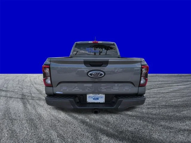 New 2026 Carbonized Gray Metallic Ford XLT image 5