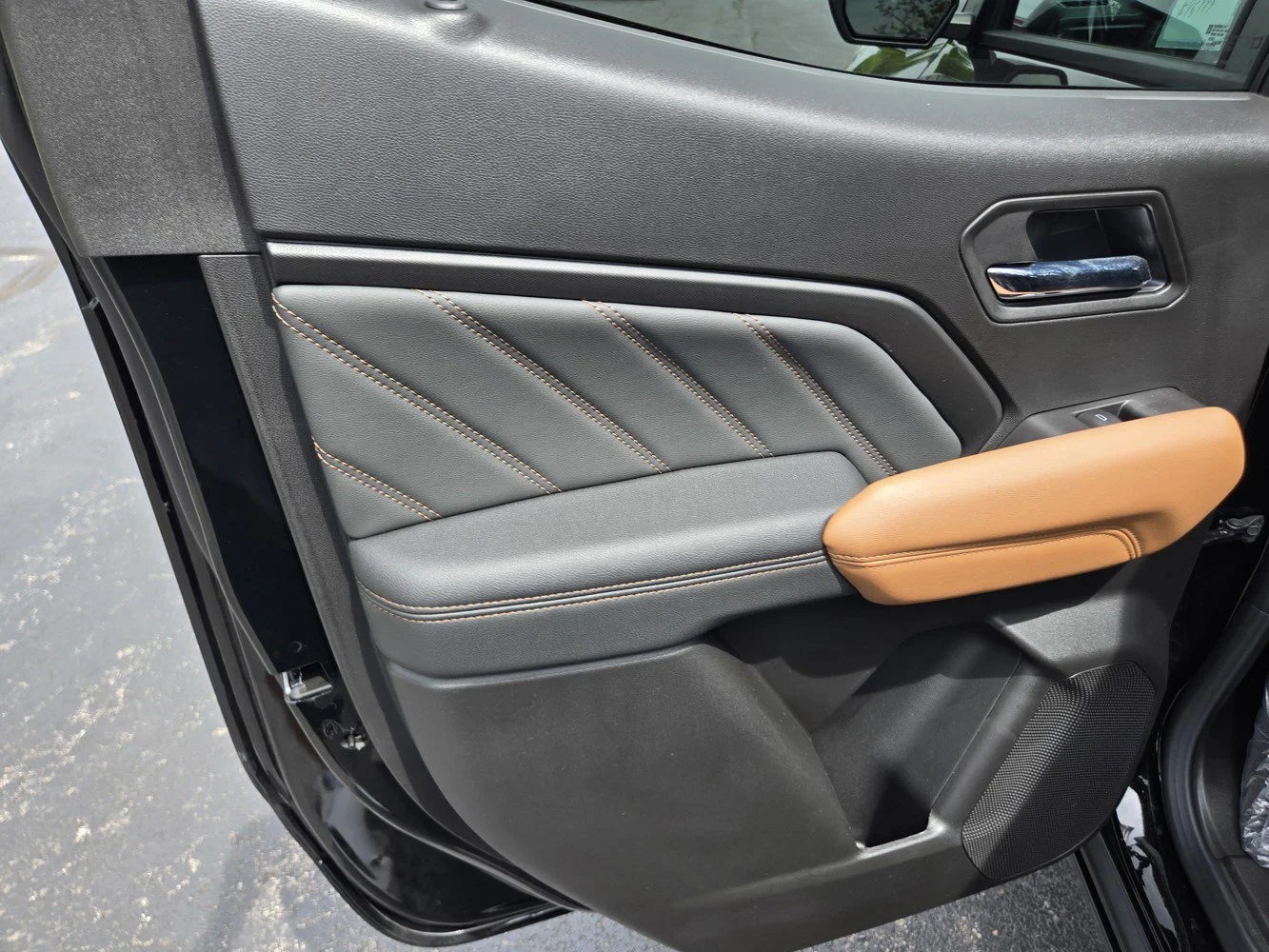 2026 GMC Canyon AT4 - Photo 35
