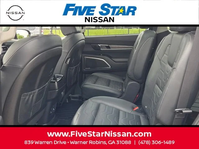 Used 2022 Black Kia SX image 6