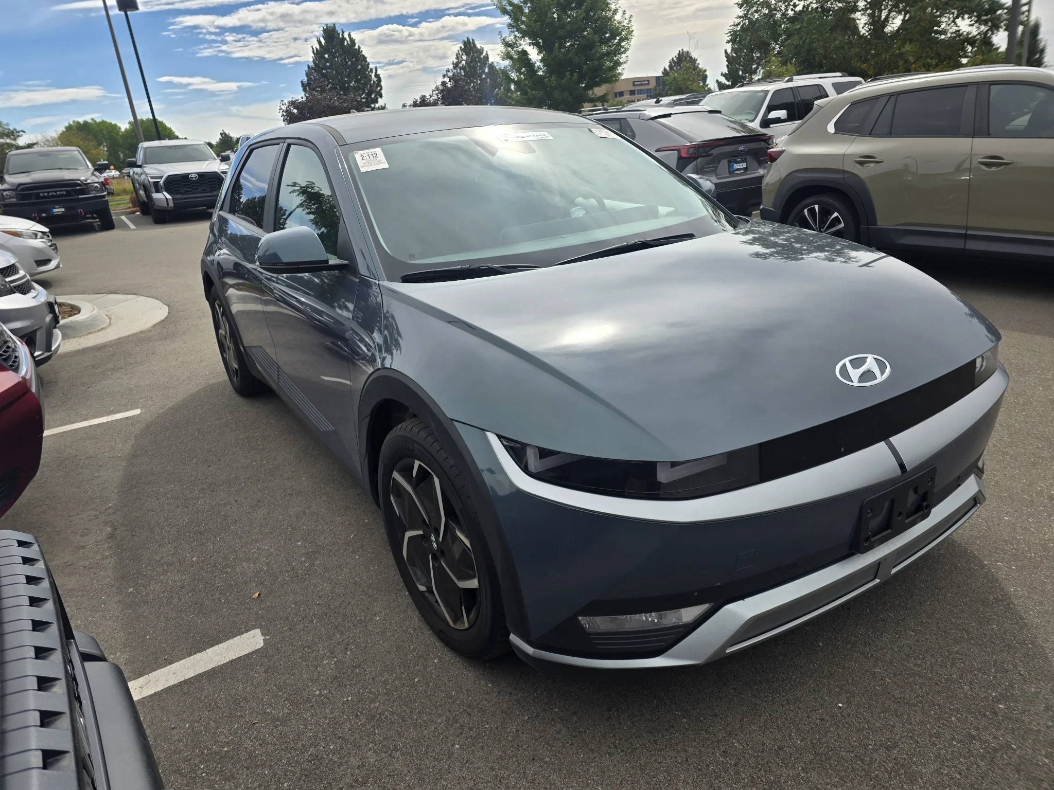 Used 2024 Digital Teal Hyundai SEL image 7