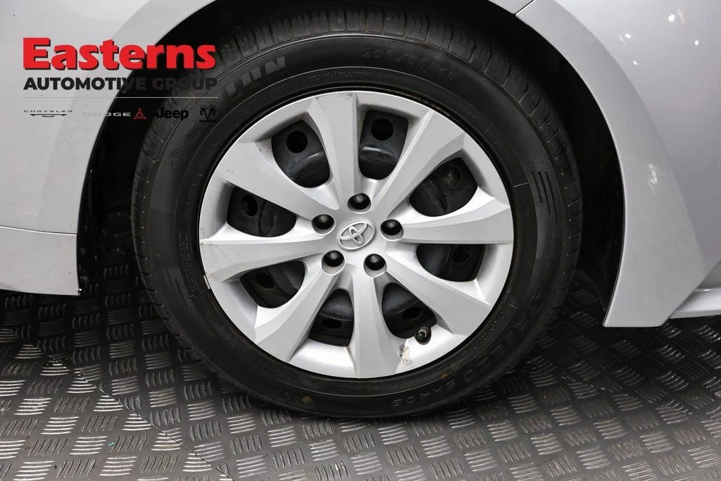 Used 2021 Silver Toyota LE image 31