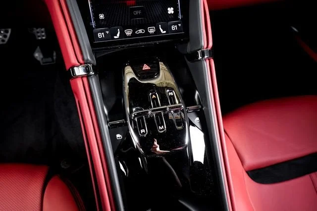 Used 2024 Bianco Avus Ferrari  image 47
