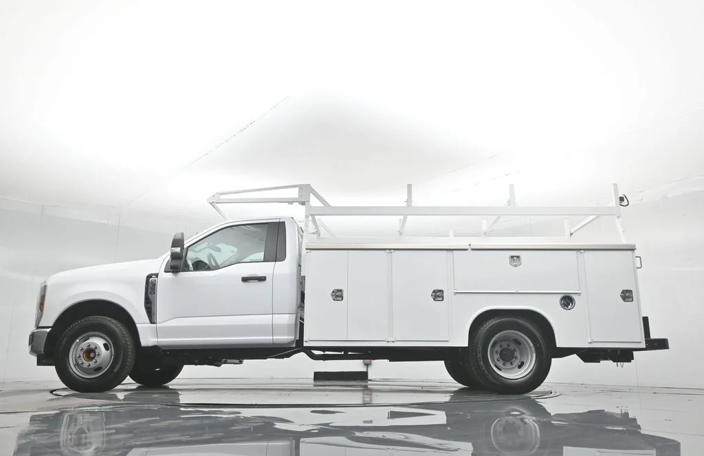 2026 Ford F-350 Super Duty Chassis Cab XL - Photo 52
