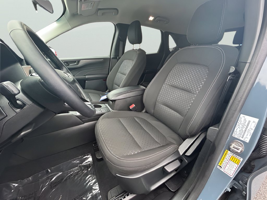 Used 2026 Vapor Blue Ford Active image 16