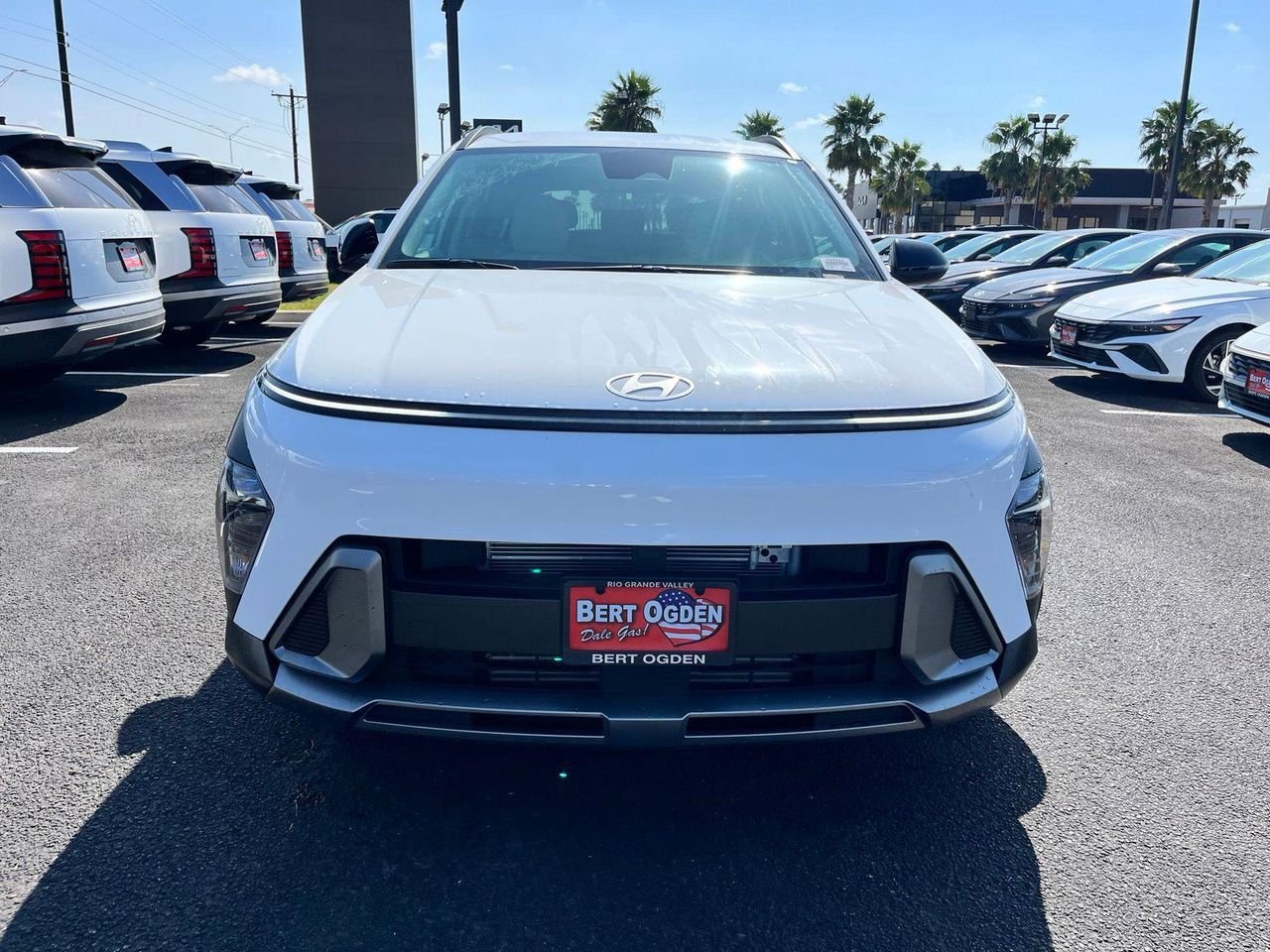New 2026 White Hyundai SEL Premium FWD image 2