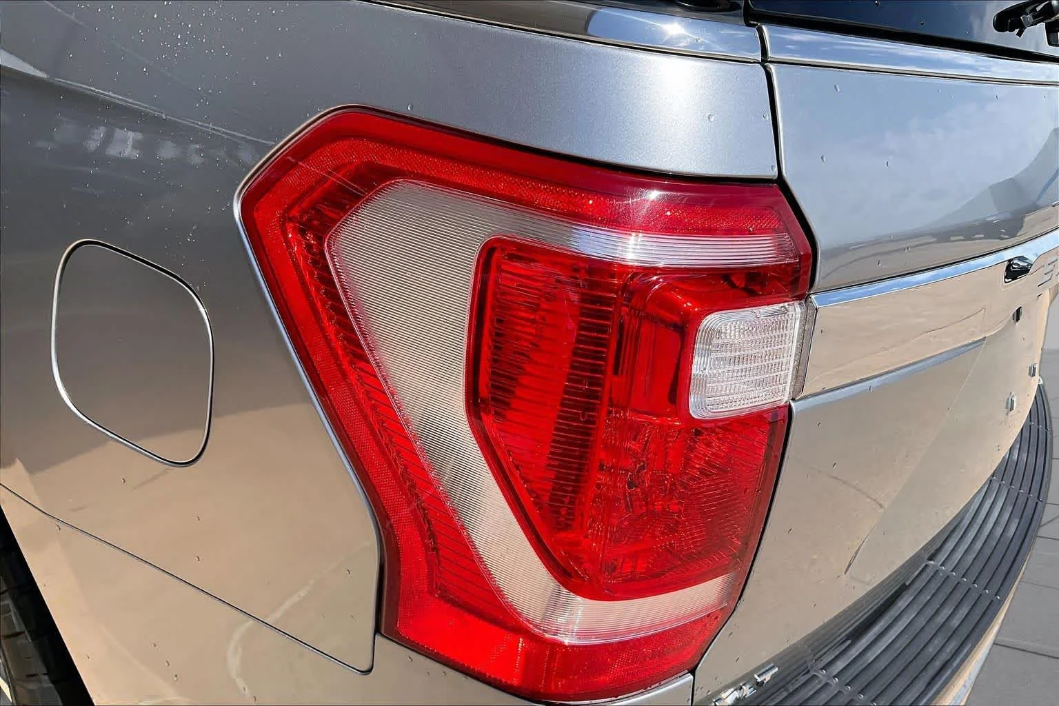 Used 2020 Iconic Silver Ford XLT image 29