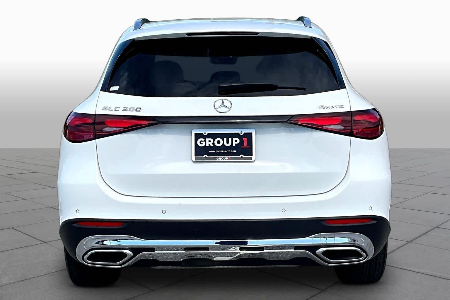 Used 2025 Polar White Mercedes-Benz GLC 300 image 5