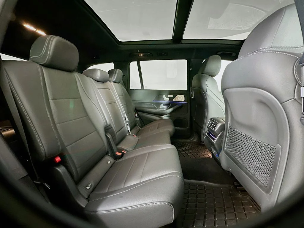 Used 2025 Black Mercedes-Benz GLS 450 image 26
