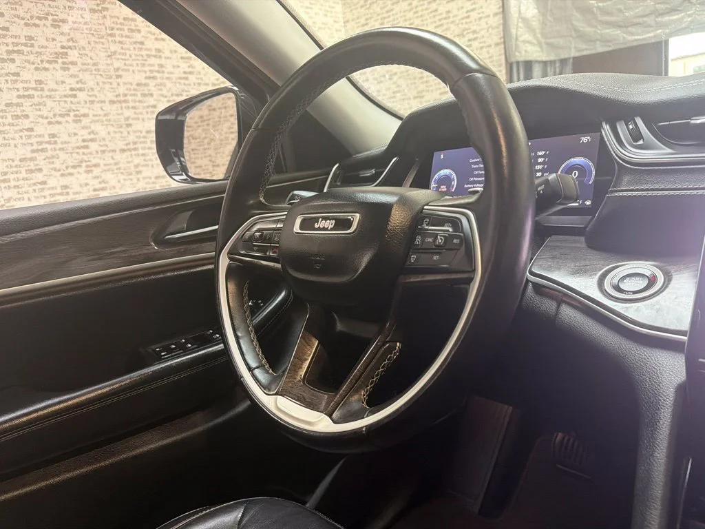 Used 2021 Bright White Clearcoat Jeep Limited image 19