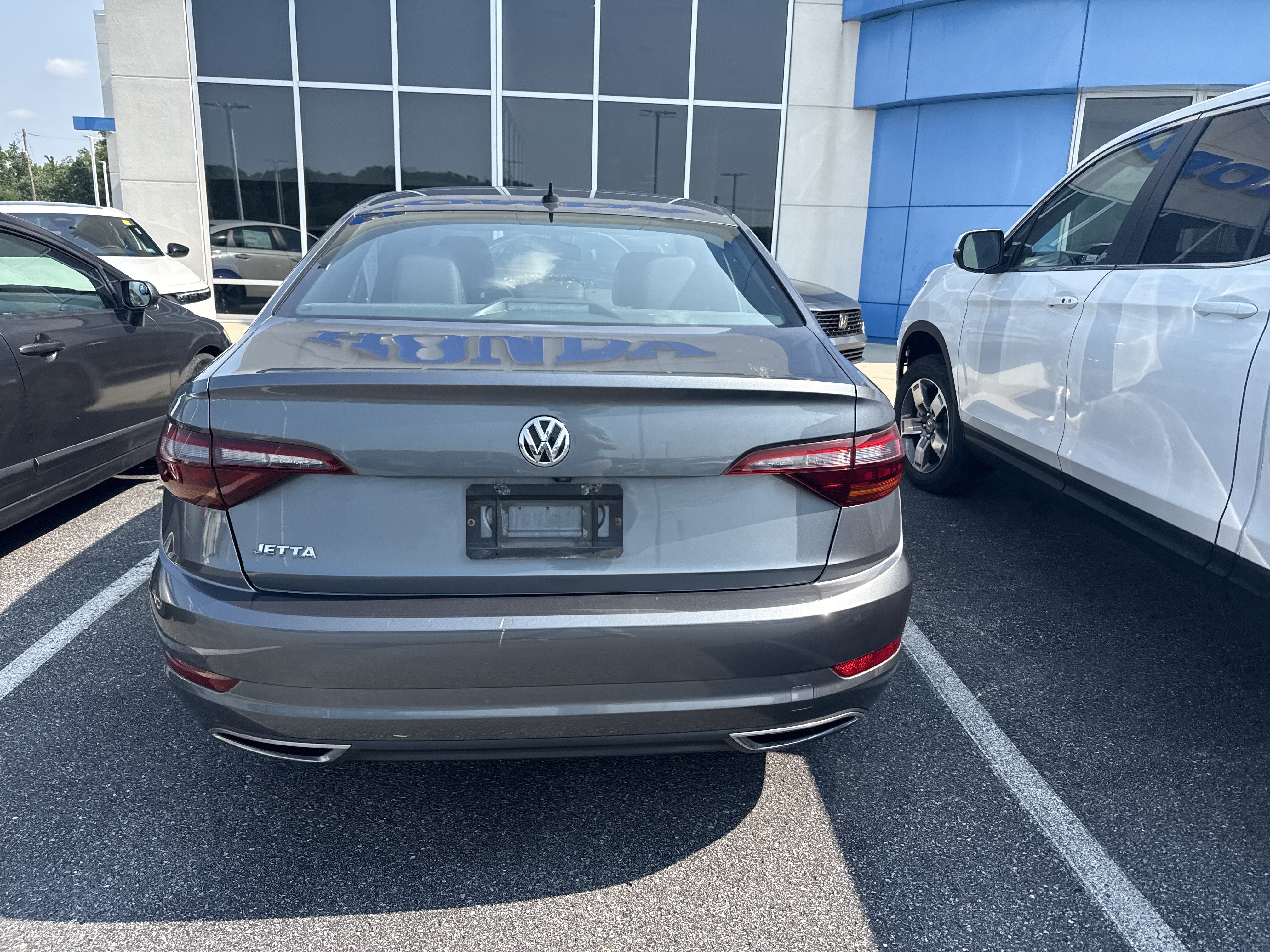 Used 2019 Platinum Gray Metallic Volkswagen R-Line image 4